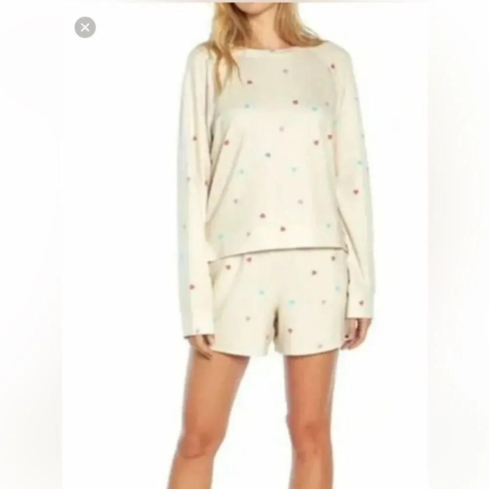 Wildfox Cream Shorts‎ With Hearts Sz L